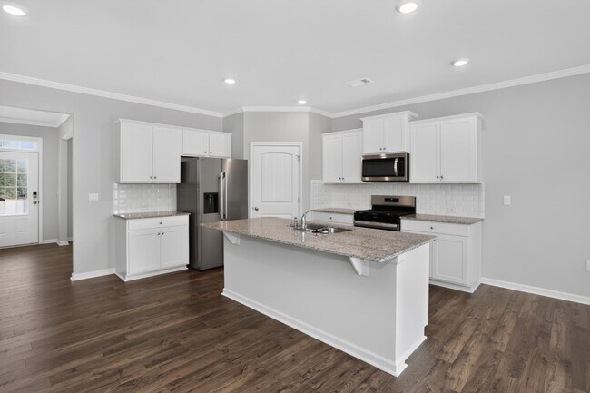 Building Photo - 383 King Vlg