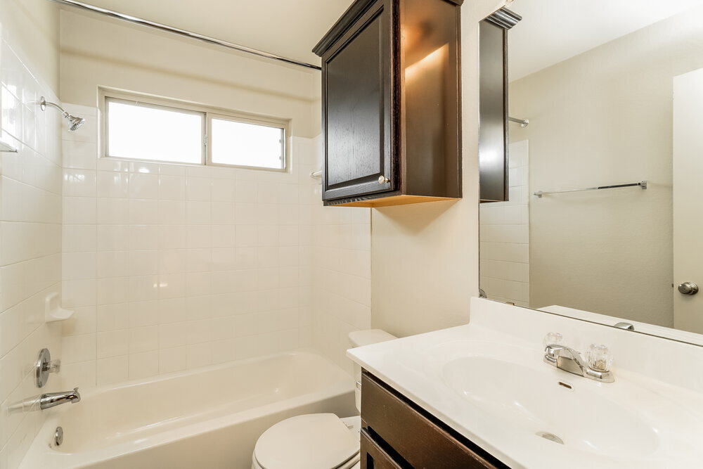 Building Photo - 300 Potters Peak Way