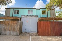 Building Photo - 2806 Skyway Cir