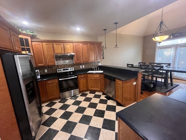 Building Photo - Beautiful 4 Bed in Hamburg!