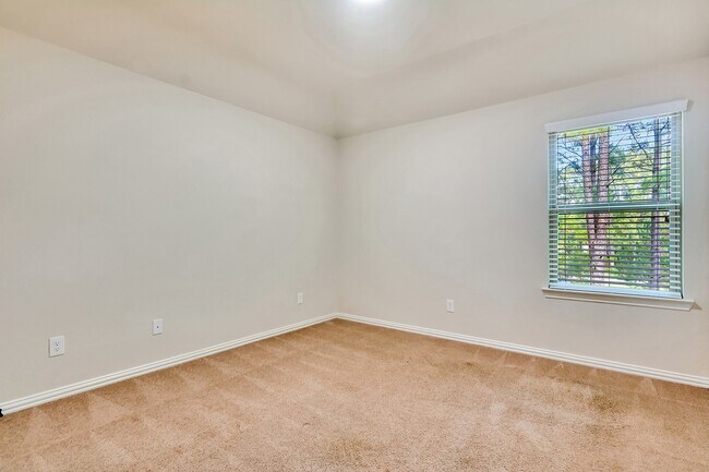 Building Photo - 42 Sawbridge Ct