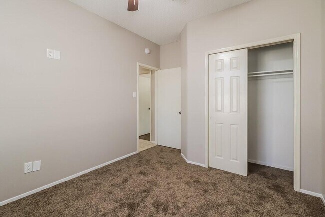 Building Photo - 22919 Pebworth Pl