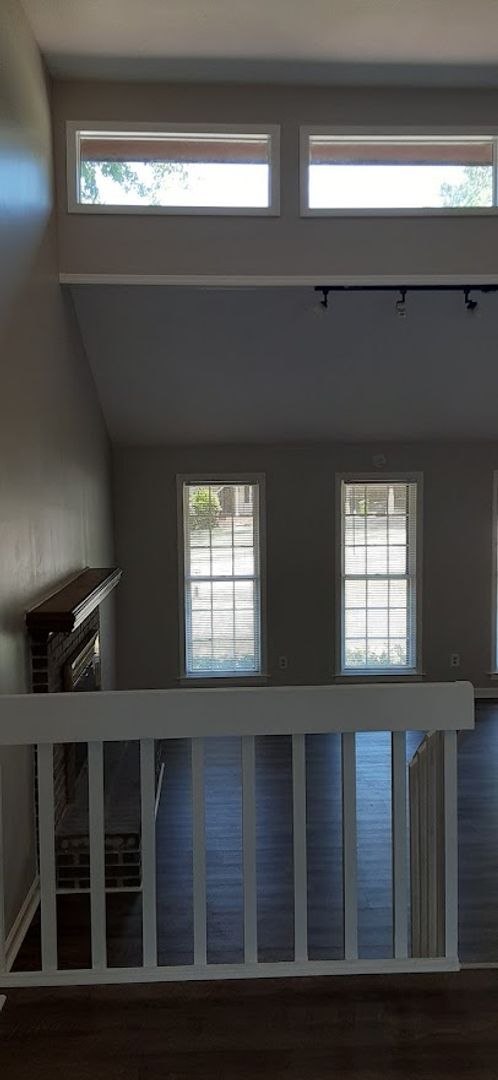 Building Photo - Lovely Three Bedroom Upgraded Home in Irmo...