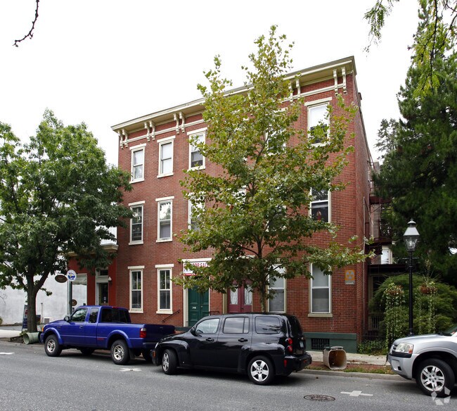 346 Farnsworth Ave 346 Farnsworth Ave Bordentown NJ 08505 Apartment