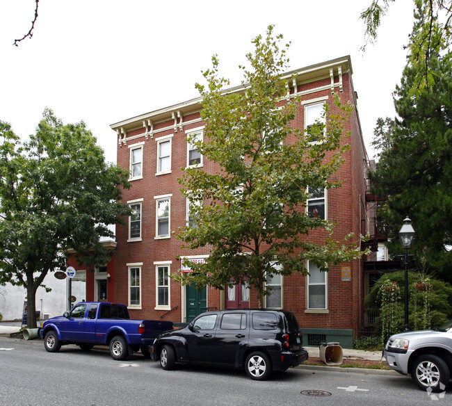 Primary Photo - 346 Farnsworth Ave