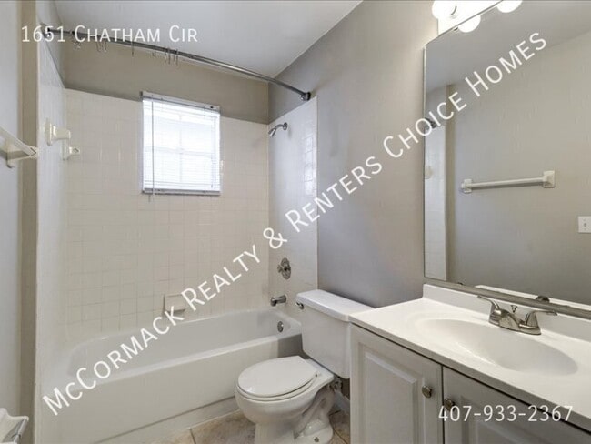 Building Photo - 1651 Chatham Cir