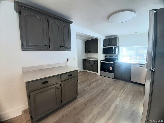 Building Photo - 178 Sylvan Lake Rd