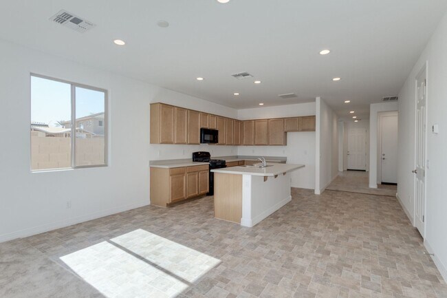 Building Photo - Seasons at Villago, Casa Grande, AZ, Beaut...