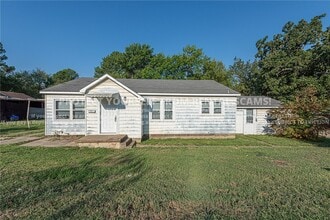 Building Photo - 1323 Garland Ave