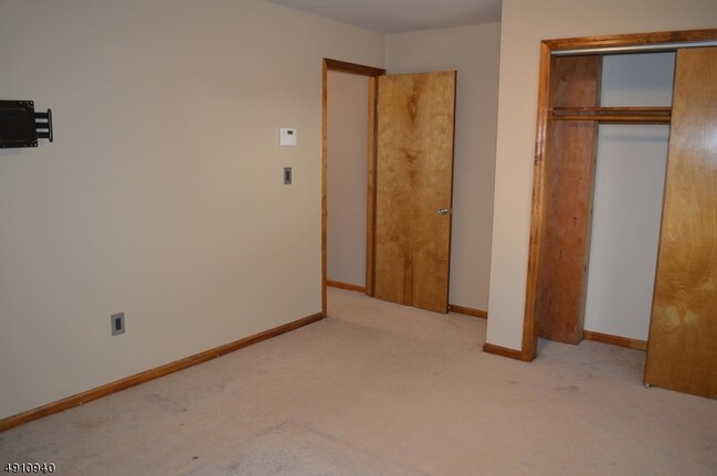 Building Photo - 207 N 16th St