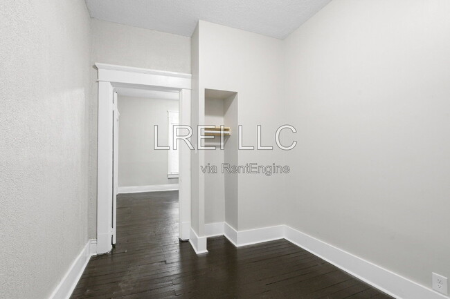 Building Photo - 2717 Hale Ave