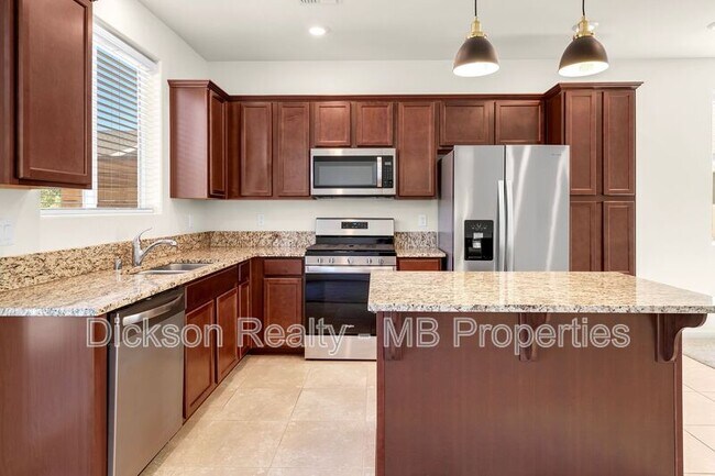 Building Photo - 520 Logan Jacob Ln