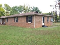 Building Photo - 1676 Ragland Ln