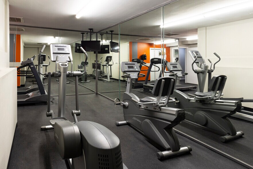 Washington Square 2455 Washington Way Richland WA 99354