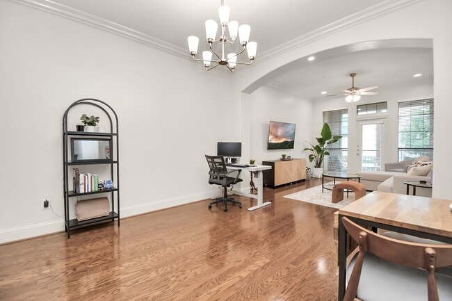 Building Photo - 2120 Kipling St