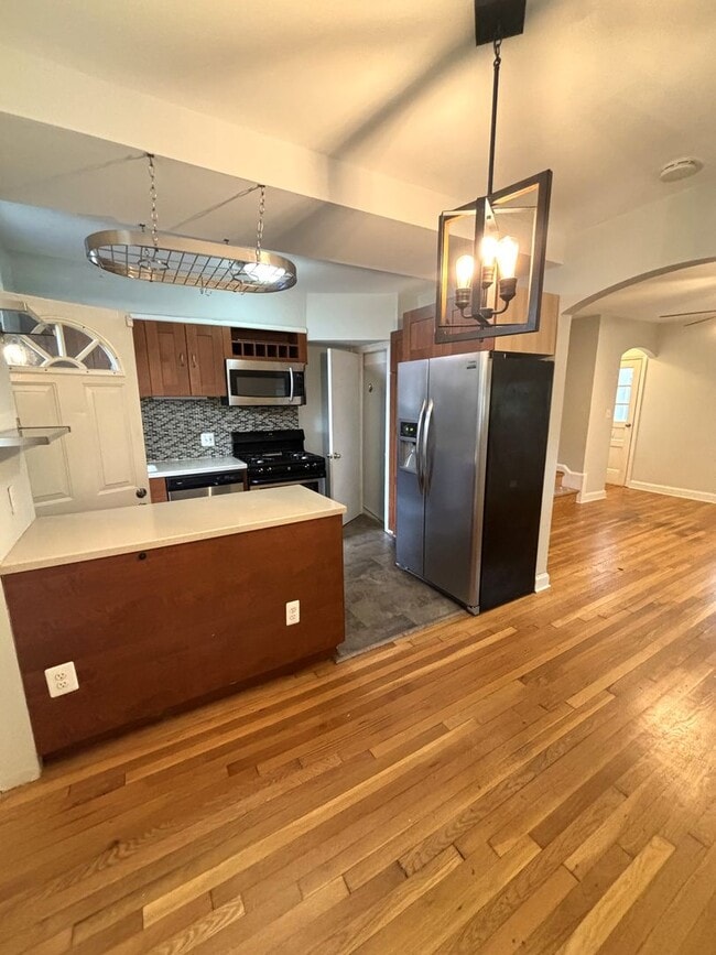 Building Photo - 162 Wesmond Dr