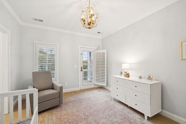 Building Photo - Luxury Executive Rental in Highlands of La...