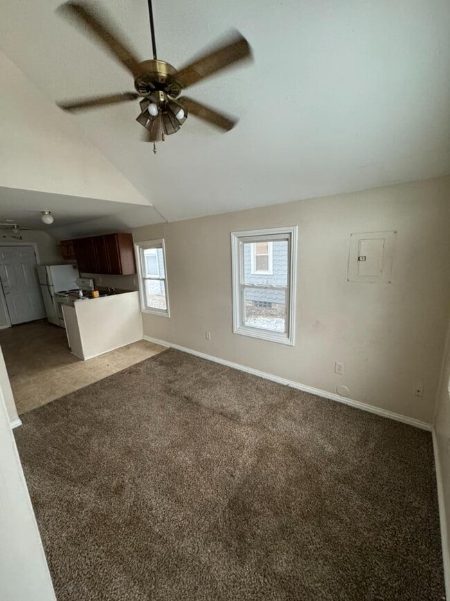 Building Photo - 3252 Birch Row Dr