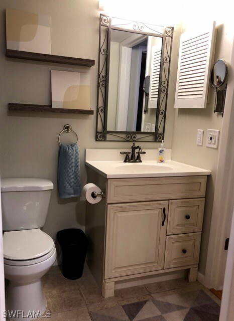 Building Photo - 2875 Palm Beach Blvd