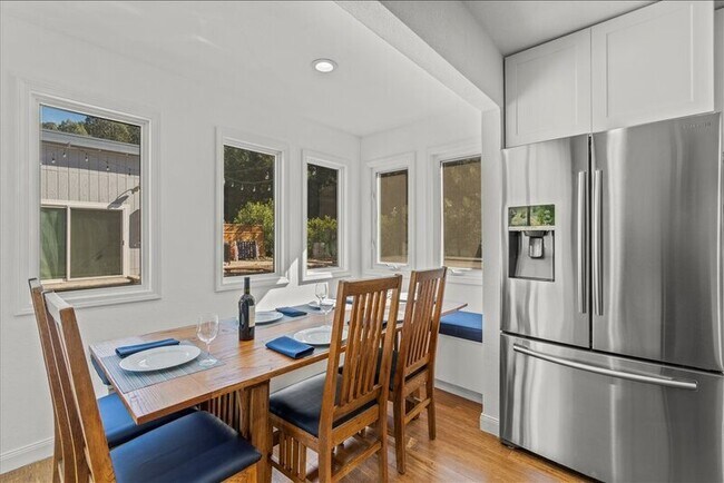 Building Photo - 47 Geysers Rd