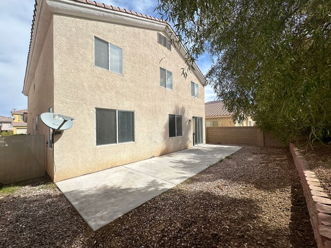 Building Photo - Woods Parcel 10 At Rhodes Ranch