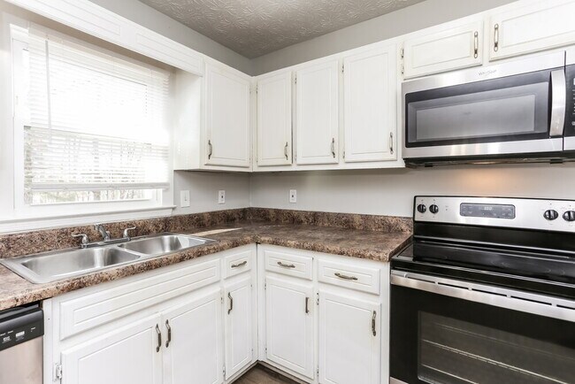 Building Photo - 308 Winchester Ct