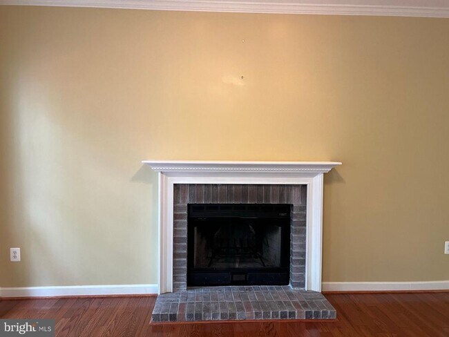 Building Photo - 28 Sunrise Valley Ct