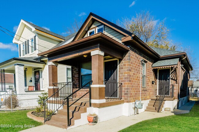 Building Photo - 2133 W Lee St