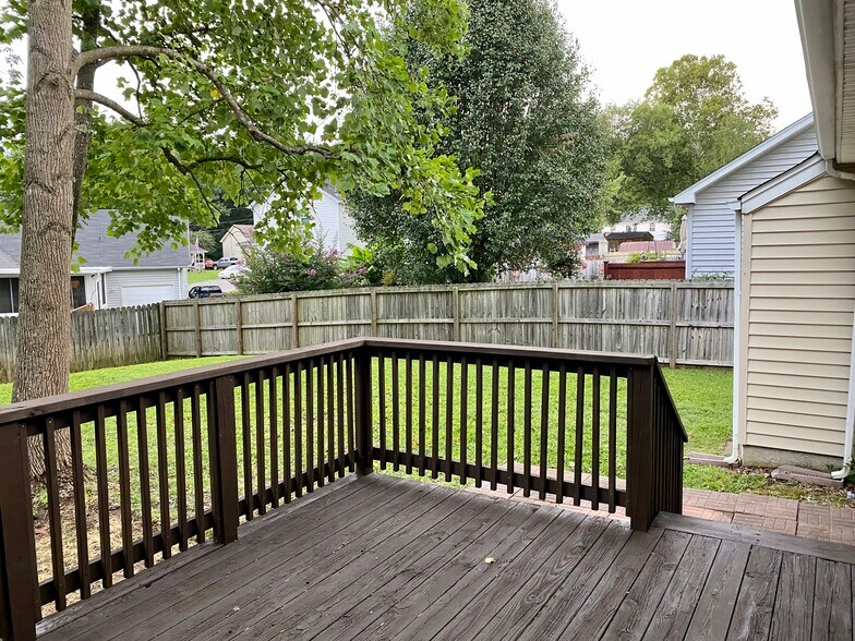 Fenced in backyard - 1120 Jacksons Valley Rd