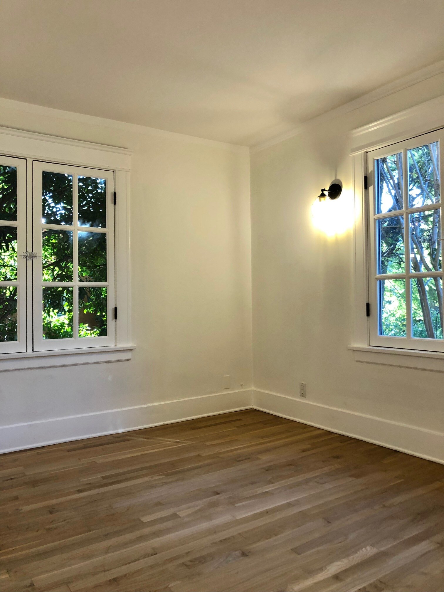 Building Photo - 2044 N Highland Ave