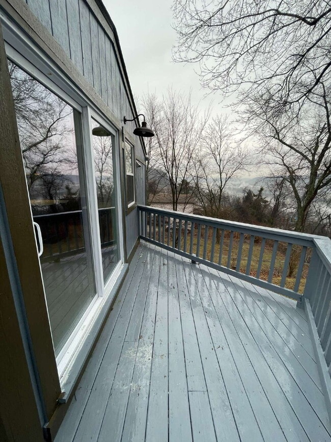 Building Photo - 107 Shoup St