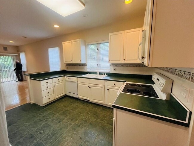 Building Photo - 108 Orchard Meadows Dr