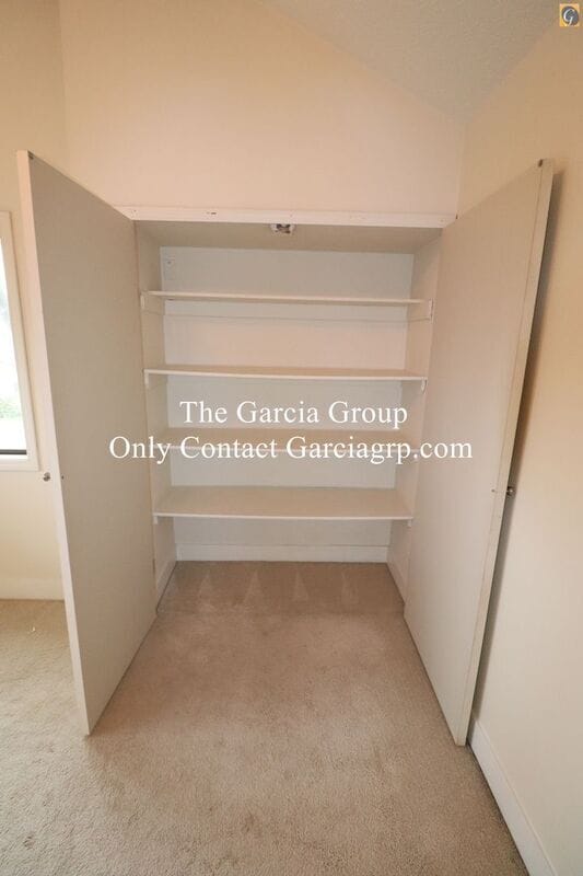 Building Photo - 10347 NW Alpenglow Way