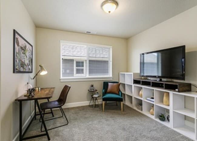 Building Photo - Beautiful home in a newer neighborhood on Bend's Eastside