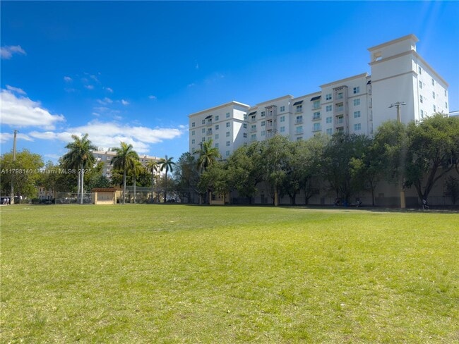 Building Photo - 50 Menores Ave