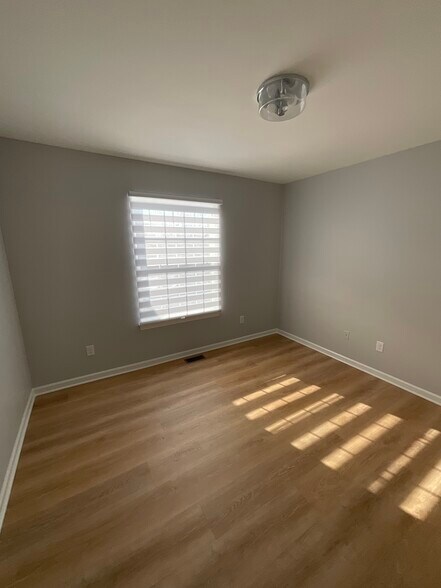 Building Photo - 29033 Whitby Dr