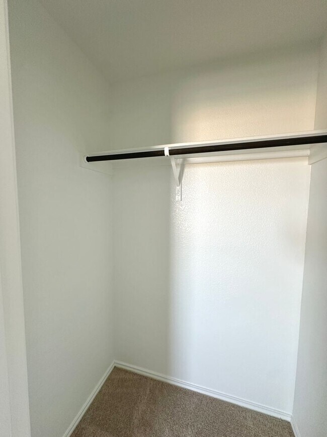 Building Photo - Coming Soon!  Late July Move in Available...
