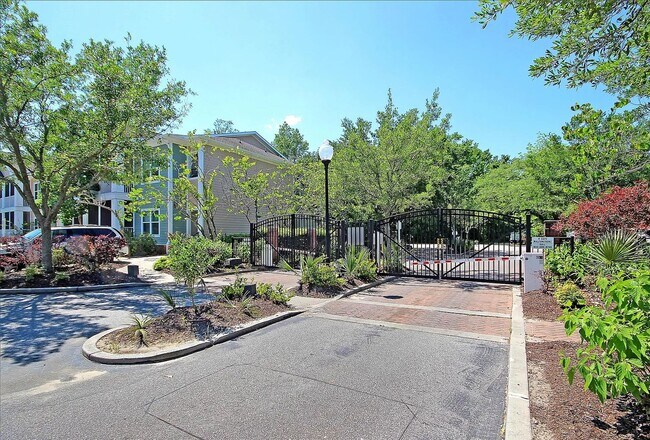 Building Photo - 2 Bedroom 2 Bathroom Condo at The Regatta ...