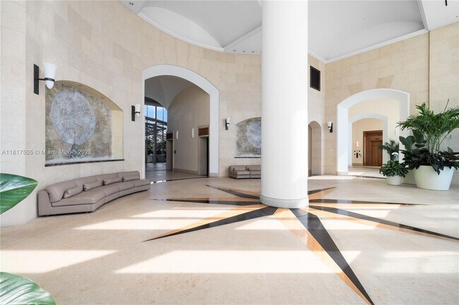 Building Photo - 1643 Brickell Ave
