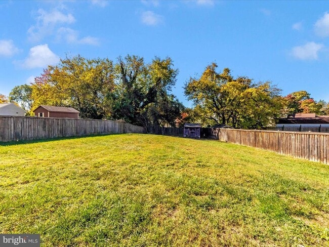 Building Photo - 408 Willow Hill Pl