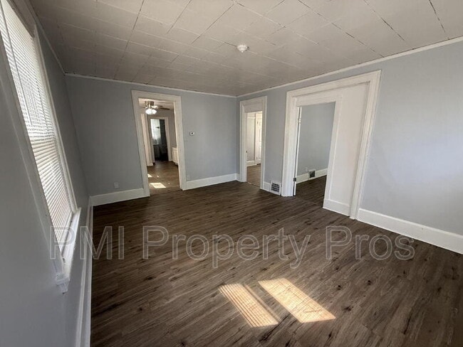 Building Photo - 2853 N Booth St