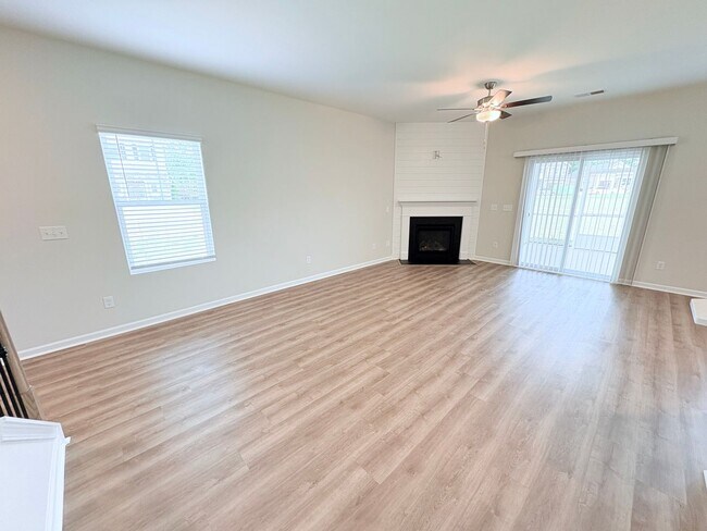 Building Photo - 101 Brown Cir