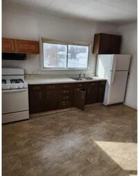 Building Photo - 441 S 11th St