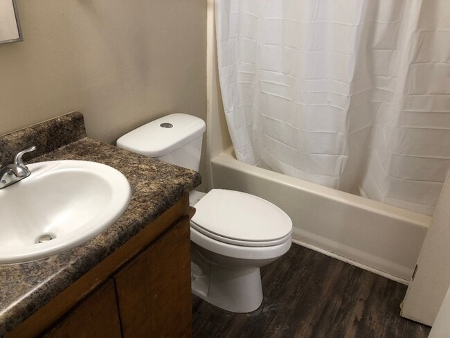 Building Photo - Downstairs unit off Mahan avail NOW!