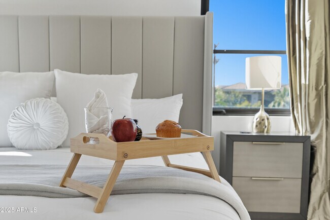 Building Photo - 1501 N Miller Rd