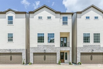 Building Photo - 10922 Brookeshire Chase Ln