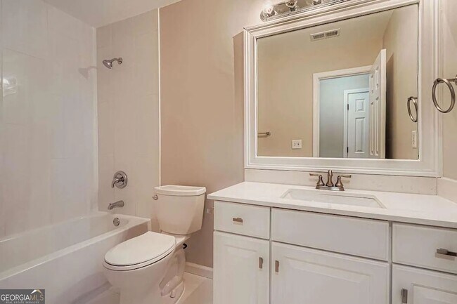 Building Photo - 1570 Twin Bridge Ln