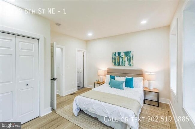 Building Photo - 1129 8th St NE