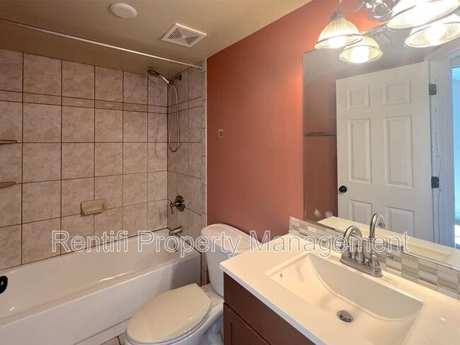 Building Photo - 7493 Pebble Beach Rd