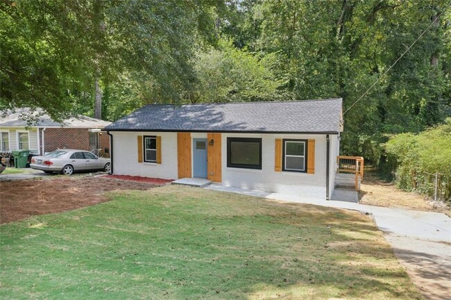 Building Photo - 2909 Diana Dr SW